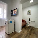 Central Studio Apartments 3*