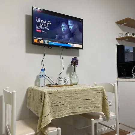 Central Studio Apartments Apartahotel