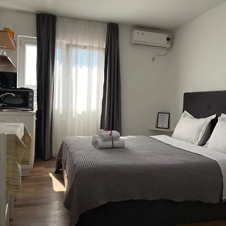 Central Studio Apartments Apartahotel Tirana
