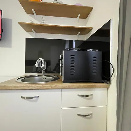 Апарт-отель Central Studio Apartments Тирана