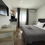 Aparthotel Central Studio Apartments Tirana