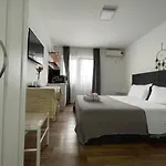 Central Studio Apartments Apartahotel Tirana