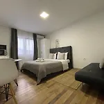 Central Studio Apartments Apartahotel Tirana