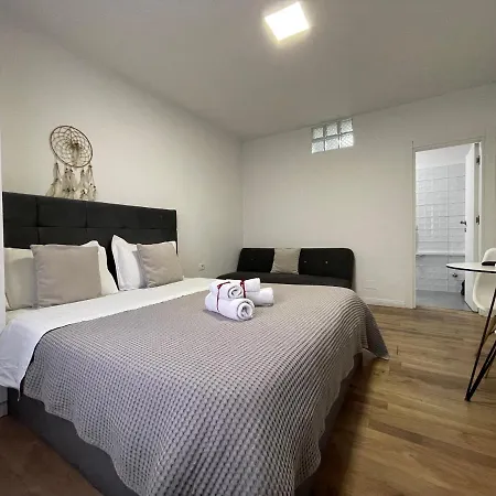 Appart hôtel Central Studio Apartments 3*