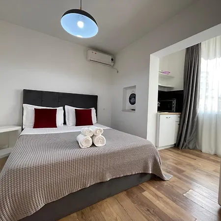 Central Studio Apartments Apartmanhotel