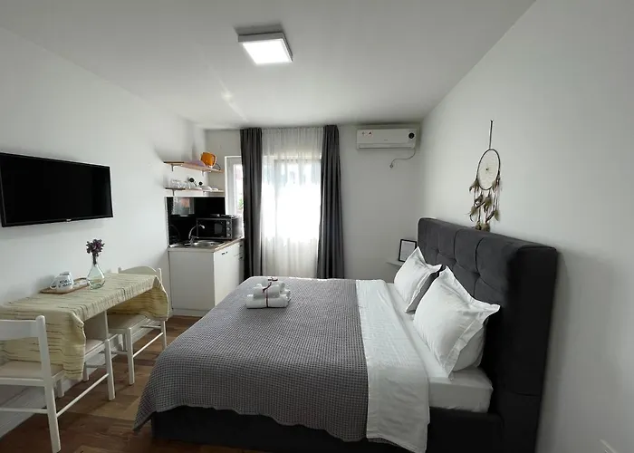 Central Studio Apartments Apartmanhotel Tirana