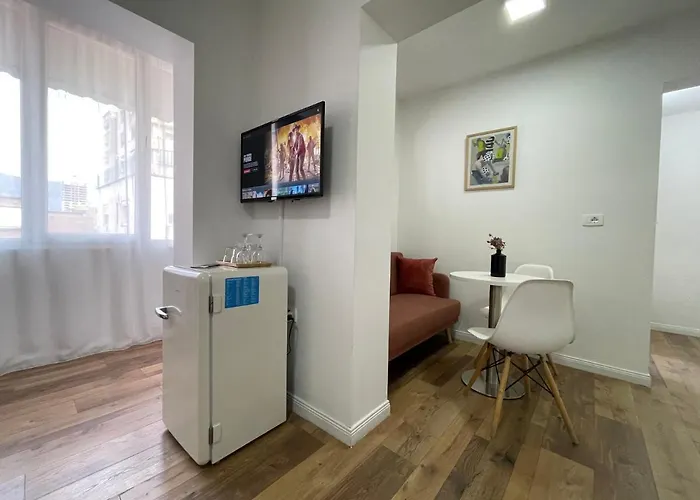 Central Studio Apartments 3*